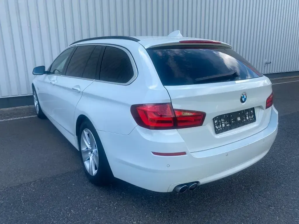 Gebraucht BMW 520 Comfort Edition 184 PS (135 kW) 2013 Weiß Kombi