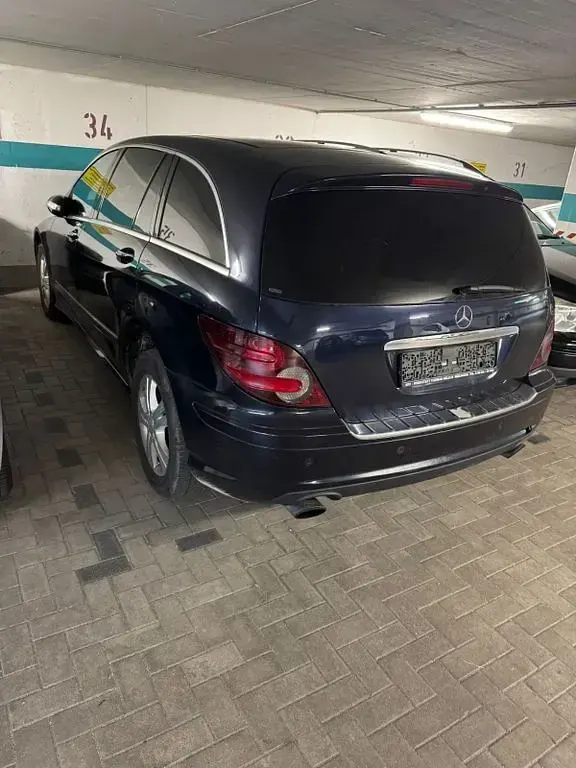 Gebraucht Mercedes R320 224 PS (164 kW) 2008 Blau Van / Kleinbus
