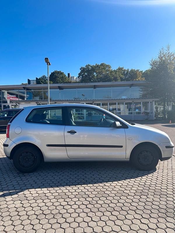 Gebraucht VW Polo 75 PS (55 kW) 2005 Silber Kleinwagen