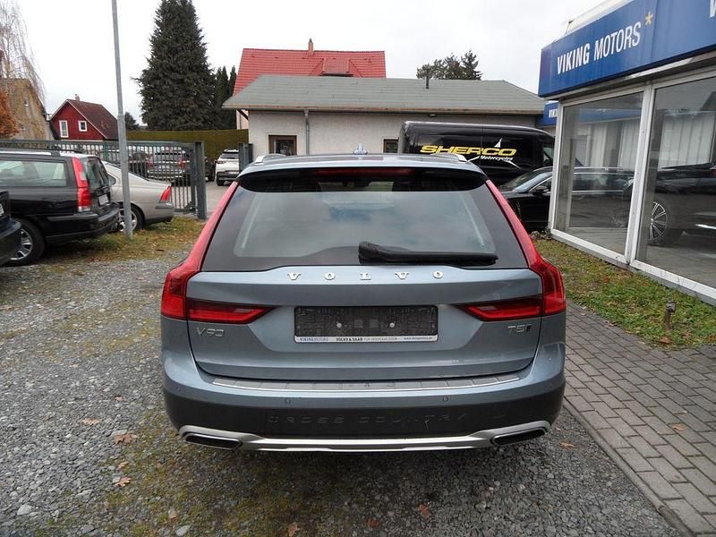 Gebraucht Volvo V90 CC 250 PS (183 kW) 2019 Grau Kombi