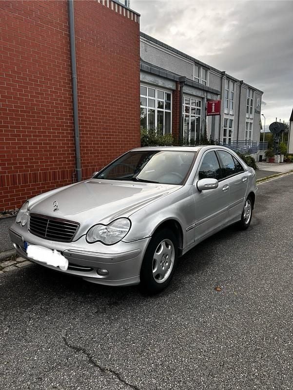 Gebraucht Mercedes C180 140 PS (102 kW) 2002 Grau Limousine