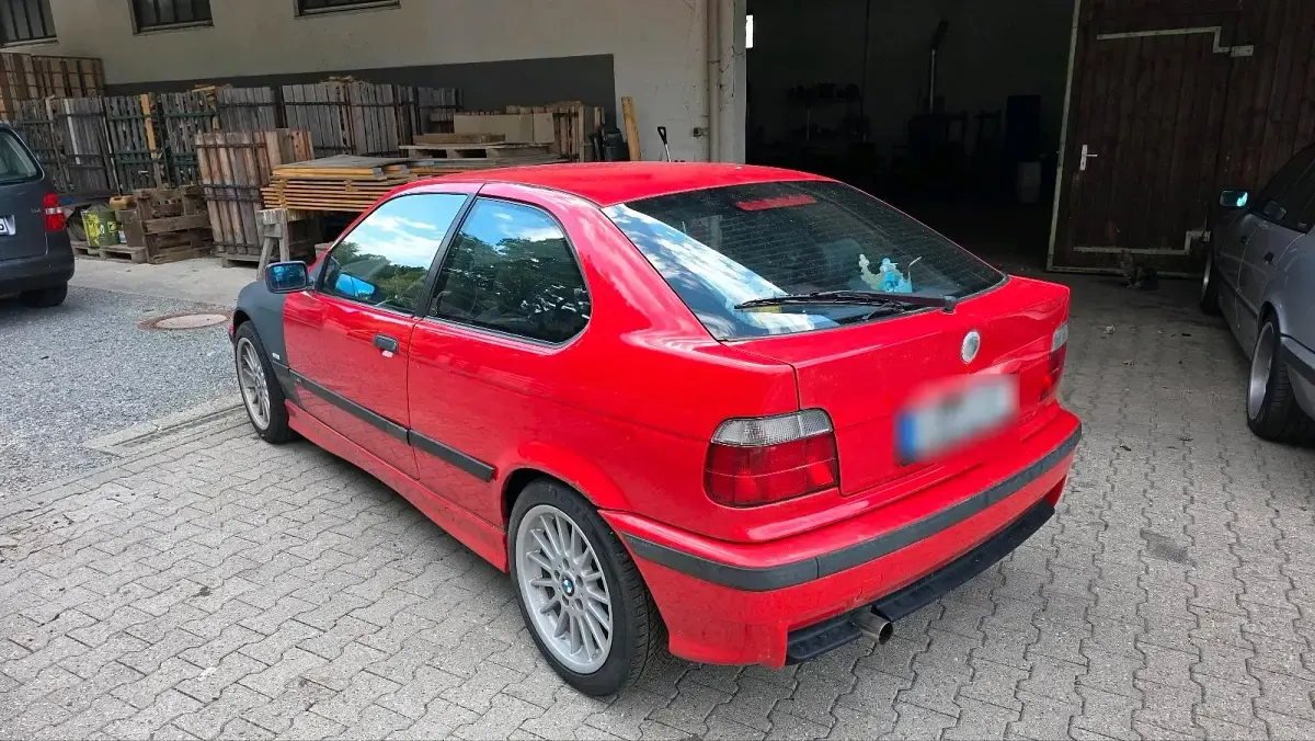 Gebraucht BMW 316 M Sport 102 PS (75 kW) 1997 Rot Coupé