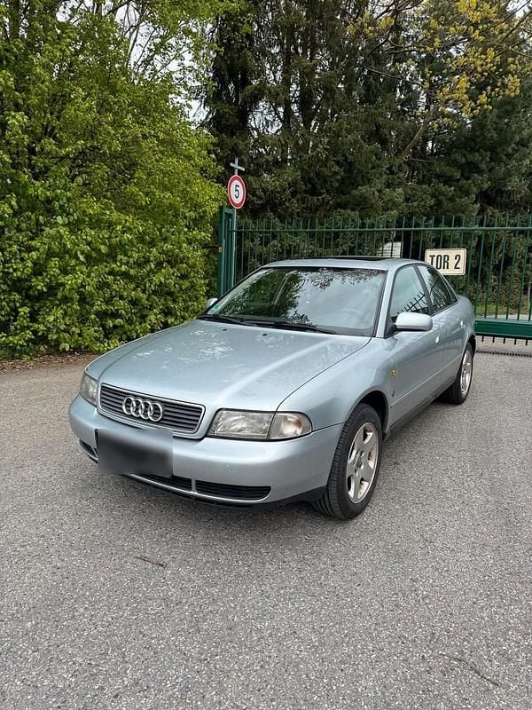 Silber Gebraucht 1997 Audi A4 Limousine | 850 € (Guter Preis) - Bild 1/4