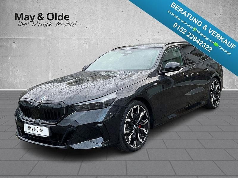 Schwarz Gebraucht 2025 BMW 520 Performance Kombi | 50.490 € (Superpreis) - Bild 1/4