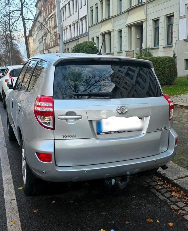 Gebraucht Toyota RAV4 158 PS (116 kW) 2009 Silber SUV