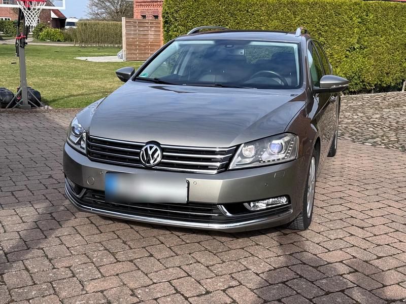 Gebraucht VW Passat Highline 177 PS (130 kW) 2013 Braun Kombi
