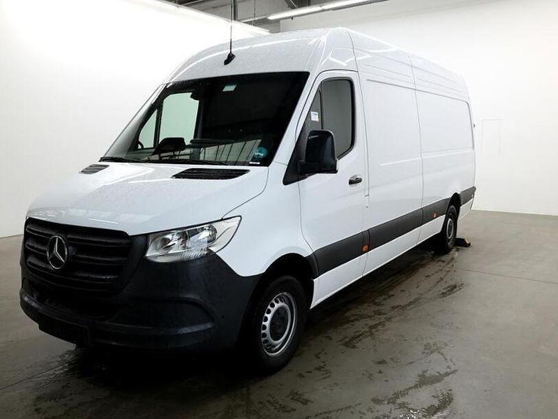 Gebraucht Mercedes Sprinter 125 PS (91 kW) 2024 Andere Van