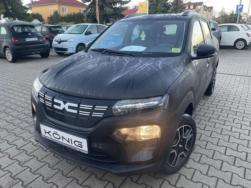 Gebraucht Dacia Spring Essentiel 19 kW (26 PS) 2023 Magmaschwarz Kleinwagen