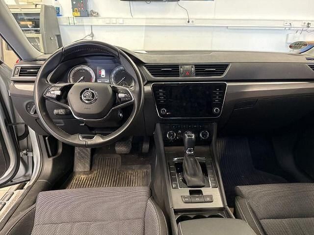 Gebraucht Skoda Superb Style 150 PS (110 kW) 2021 Brillantsilber metallic (metallic) Limousine