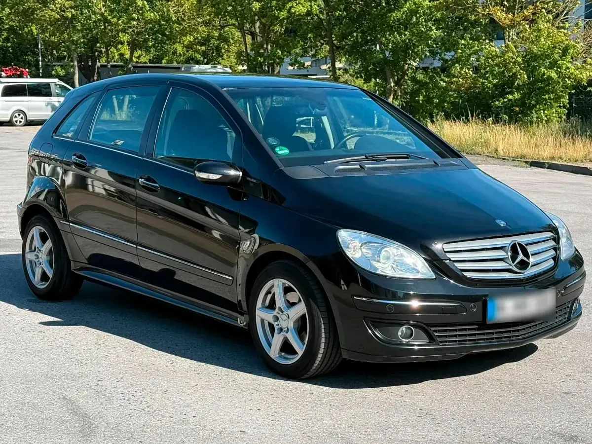 Gebraucht Mercedes B180 109 PS (80 kW) 2007 Schwarz Van / Kleinbus