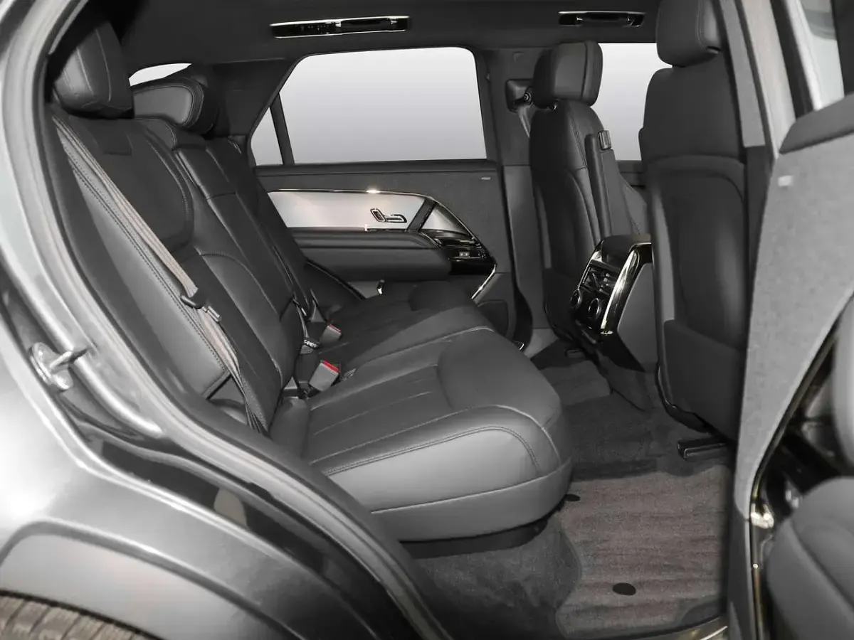 Gebraucht Land Rover Range Rover Sport HSE Dynamic 300 PS (220 kW) 2025 Carpathian grey SUV