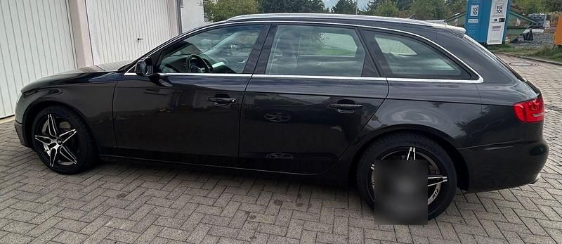 Grau Gebraucht 2010 Audi A4 Ambition Kombi | 6.500 € (Fairer Preis) - Bild 1/4