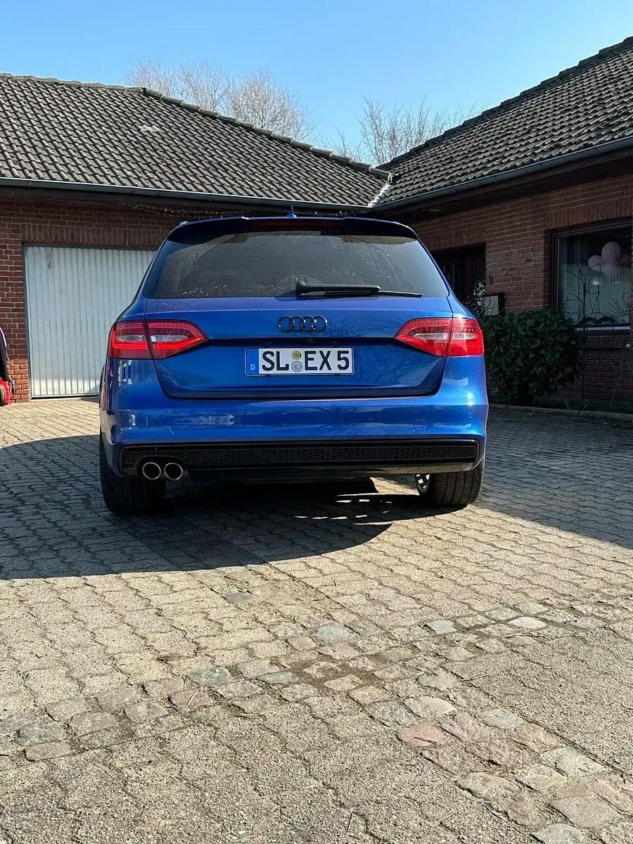 Używany Audi A4 Competition 190 KM (139 kW) 2015 Niebieski Kombi