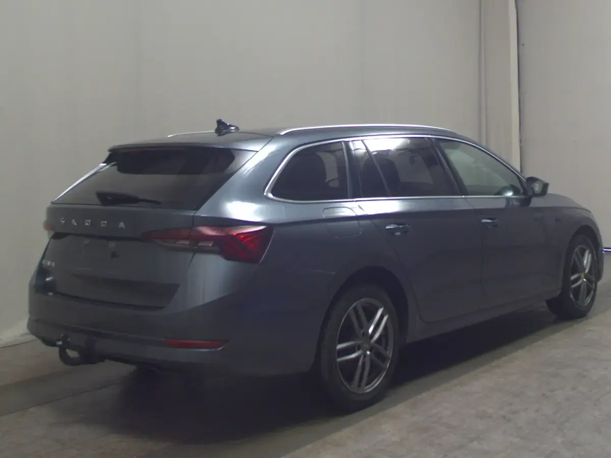 Gebraucht Skoda Octavia Style 150 PS (110 kW) 2021 Quarzgrau metallic Kombi
