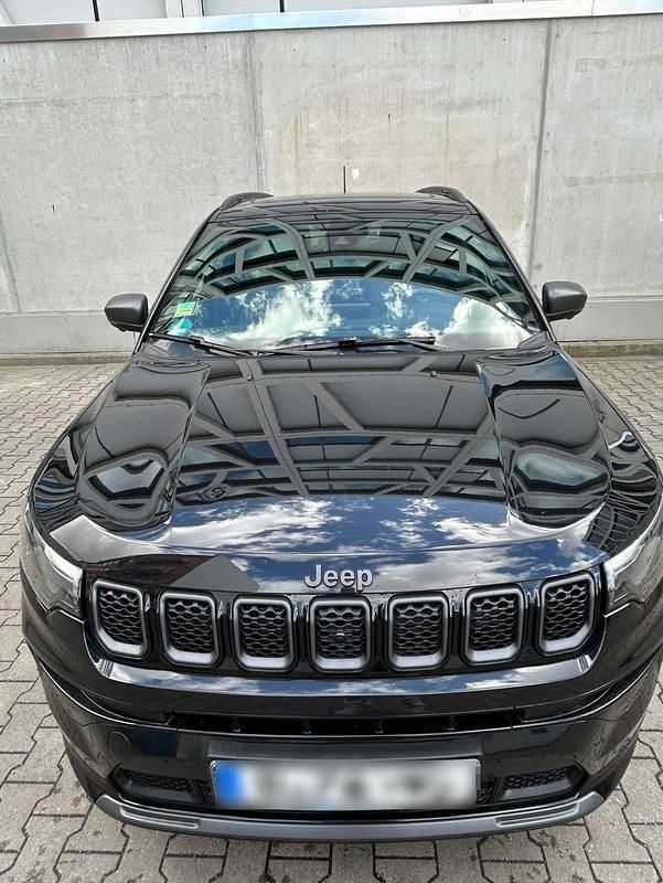 Gebraucht Jeep Compass 80th Anniversary 150 PS (110 kW) 2021 Schwarz SUV