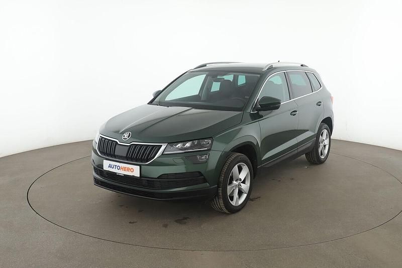 Grün Gebraucht 2021 Skoda Karoq Style SUV | 24.550 € (Fairer Preis) - Bild 1/3