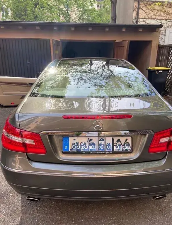 Second-hand Mercedes E350 294 CP (216 kW) 2010 Bej Coupe