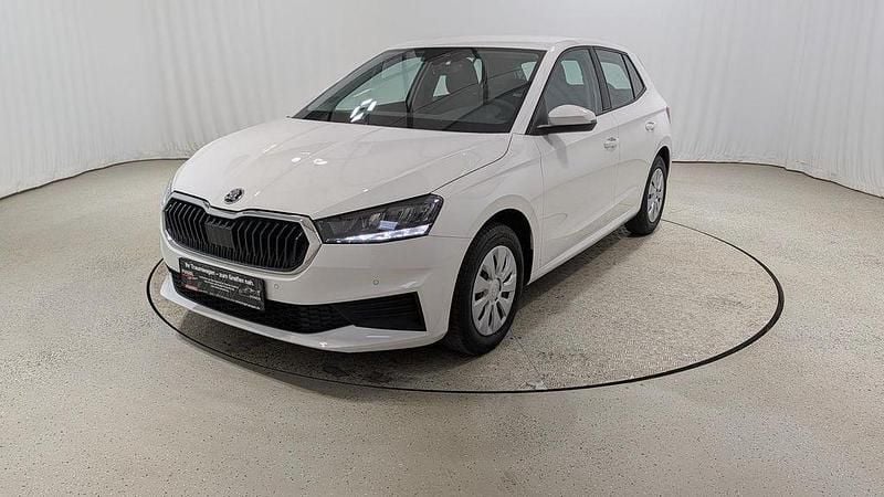 Gebraucht Skoda Fabia Active 65 PS (47 kW) 2022 Candyweiss Kleinwagen