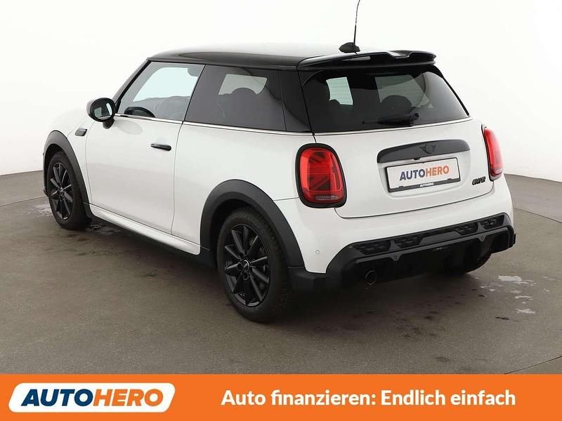 Gebraucht Mini John Cooper Works 136 PS (100 kW) 2023 Nanuq white Kleinwagen