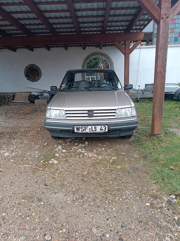Beige Gebraucht 1993 Peugeot 309 Kleinwagen | 1.500 € - Bild 1/4