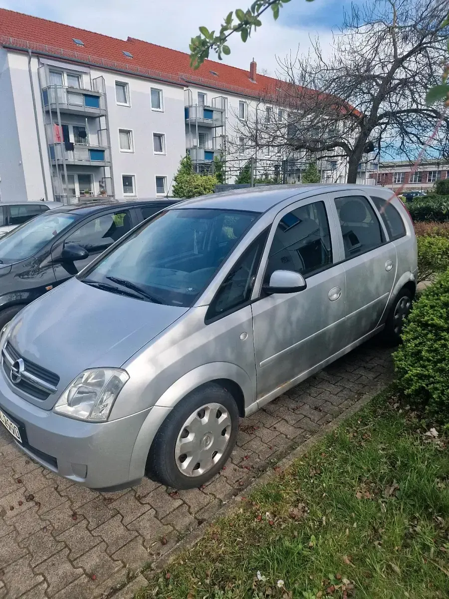 Gebraucht Opel Meriva 100 PS (73 kW) 2005 Van / Kleinbus