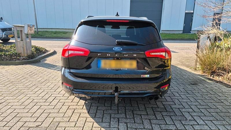 Gebraucht Ford Focus Business Edition 150 PS (110 kW) 2018 Schwarz Kombi