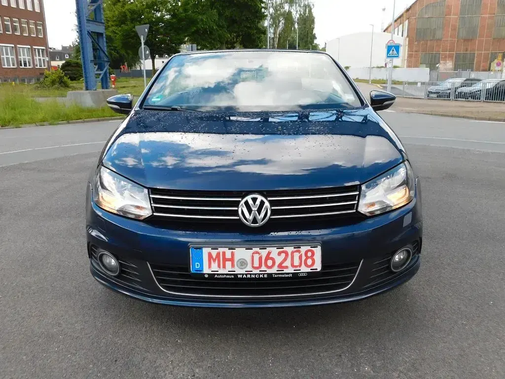 Gebraucht VW Eos Sportline 122 PS (89 kW) 2012 Blau Cabrio