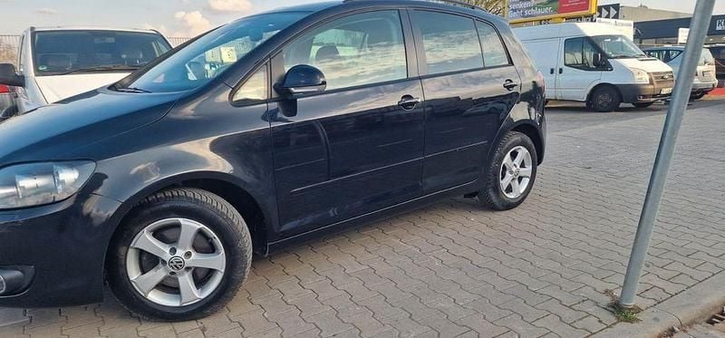 Gebraucht VW Golf VII 122 PS (89 kW) 2013 Schwarz Limousine