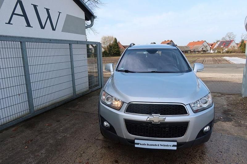 Gebraucht Chevrolet Captiva LT 167 PS (122 kW) 2012 Silber SUV