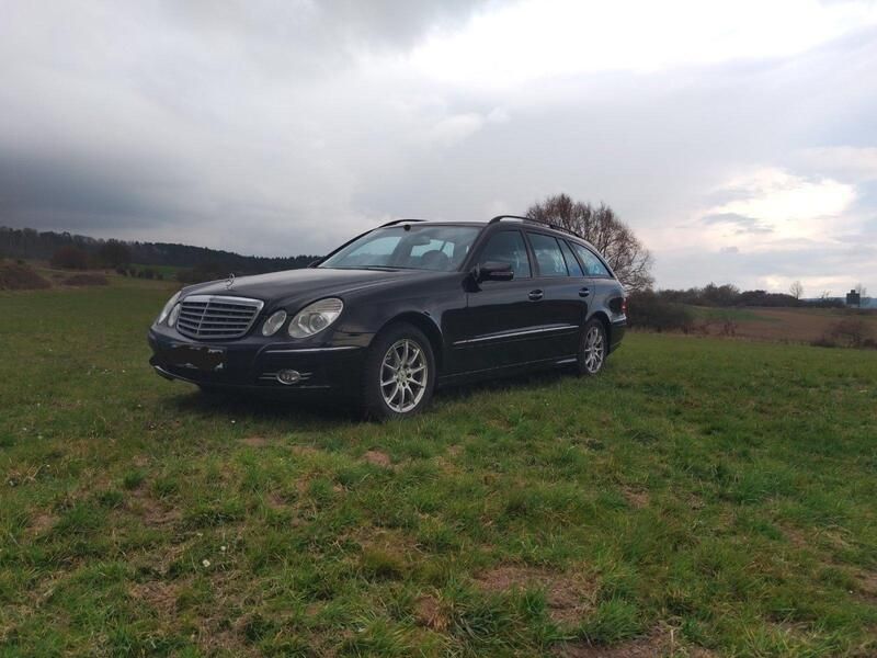 Schwarz Gebraucht 2007 Mercedes E320 Kombi | 4.500 € (Superpreis) - Bild 1/4