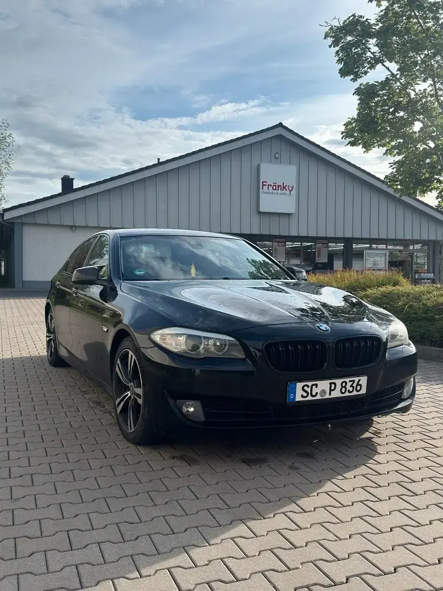 Gebraucht BMW 520 M Sport 184 PS (135 kW) 2012 Schwarz Limousine