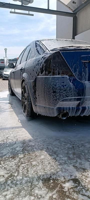 Blau Gebraucht 2025 Ford Mondeo ST Limousine | 4.500 € - Bild 1/4