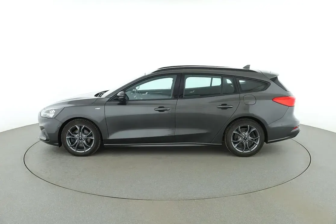Gebraucht Ford Focus ST-Line 150 PS (110 kW) 2020 Grau Kombi