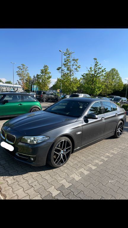 Grau Gebraucht 2015 BMW 535 Luxury Line Limousine | 18.599 € (Guter Preis) - Bild 1/4