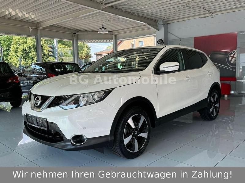 Weiß Gebraucht 2017 Nissan Qashqai 360º SUV | 12.490 € (Guter Preis) - Bild 1/4