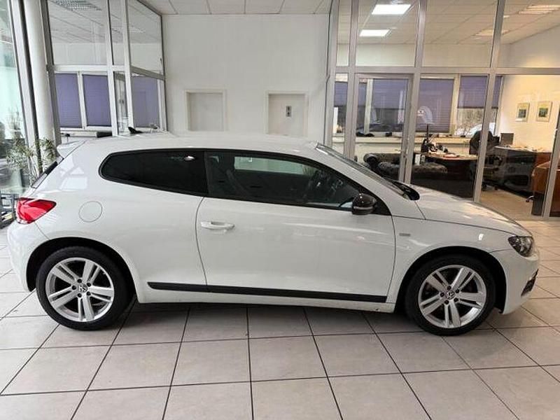 Gebraucht VW Scirocco Match 211 PS (155 kW) 2013 Weiß Coupé