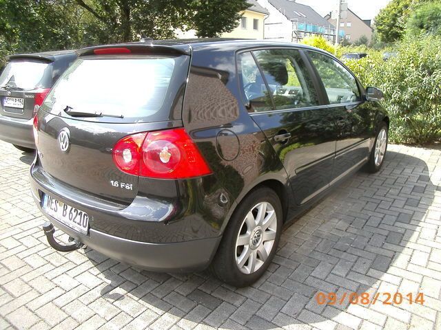 Gebraucht VW Golf V Sport 116 PS (85 kW) 2004 Schwarz metallic Kleinwagen