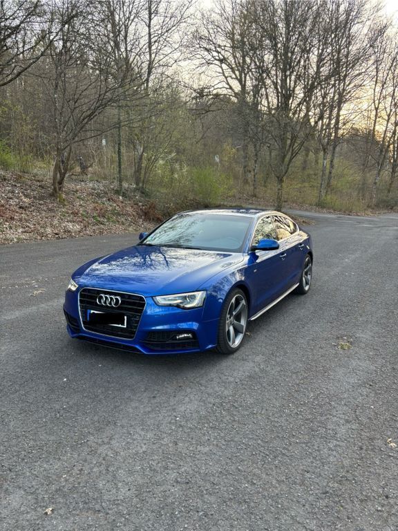 Blau Gebraucht 2015 Audi A5 Sportback S-Line Limousine | 14.200 € (Fairer Preis) - Bild 1/4
