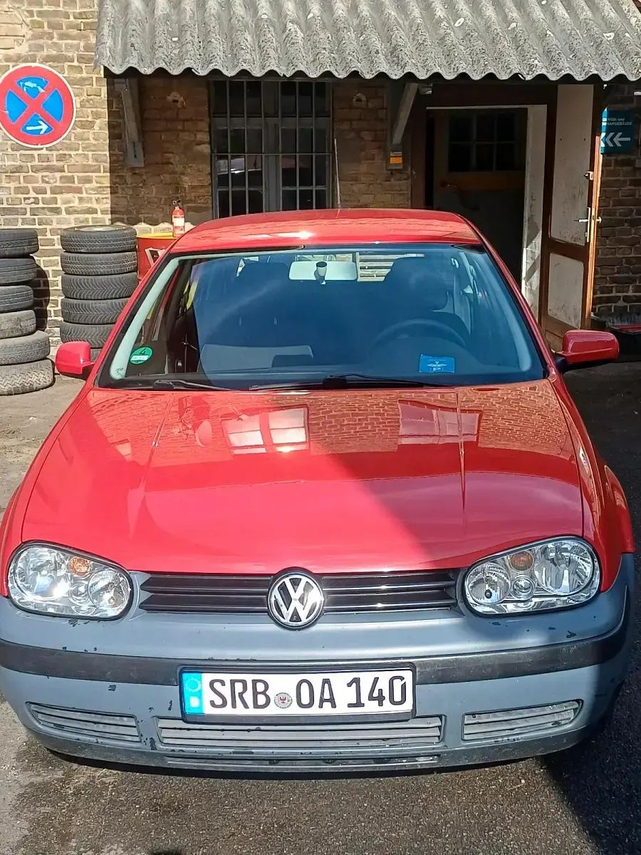 Gebraucht VW Golf IV 75 PS (55 kW) 2005 Rot Kleinwagen