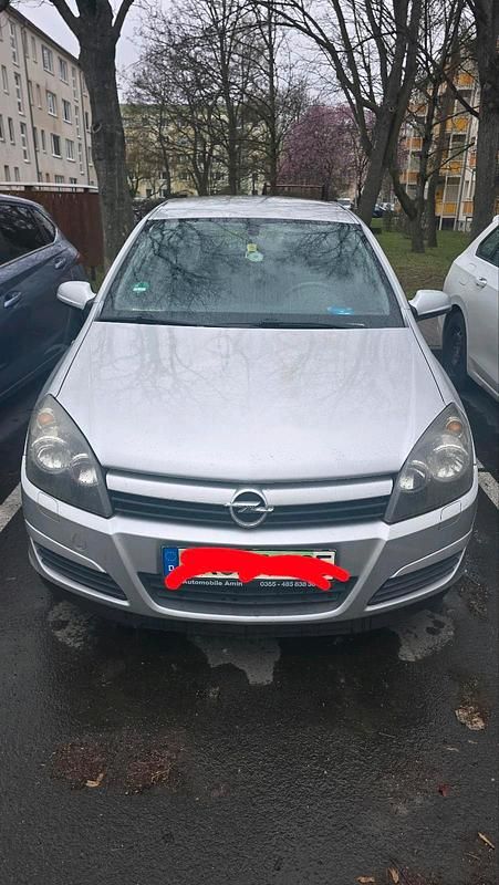 Gebraucht Opel Astra 105 PS (77 kW) 2005 Silber Limousine
