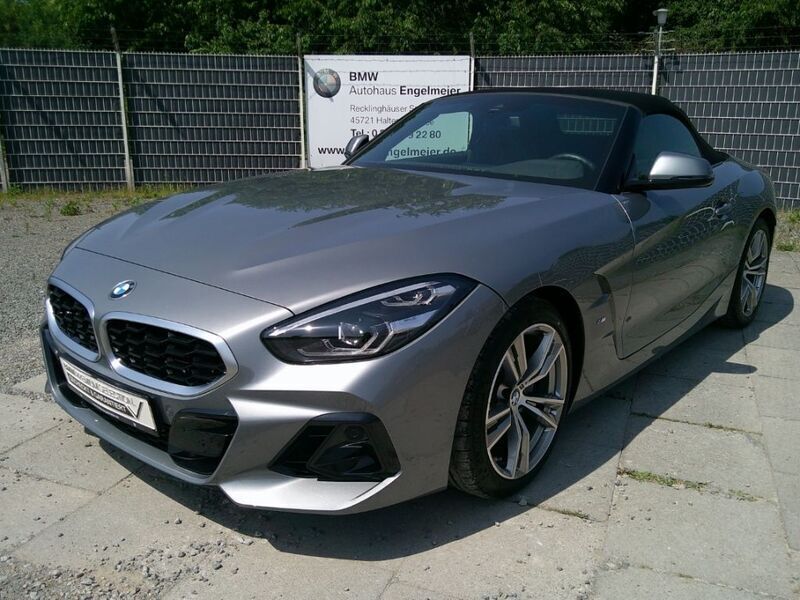 Grau Gebraucht 2024 BMW Z4 M Sport Cabrio | 42.590 € (Fairer Preis) - Bild 1/4