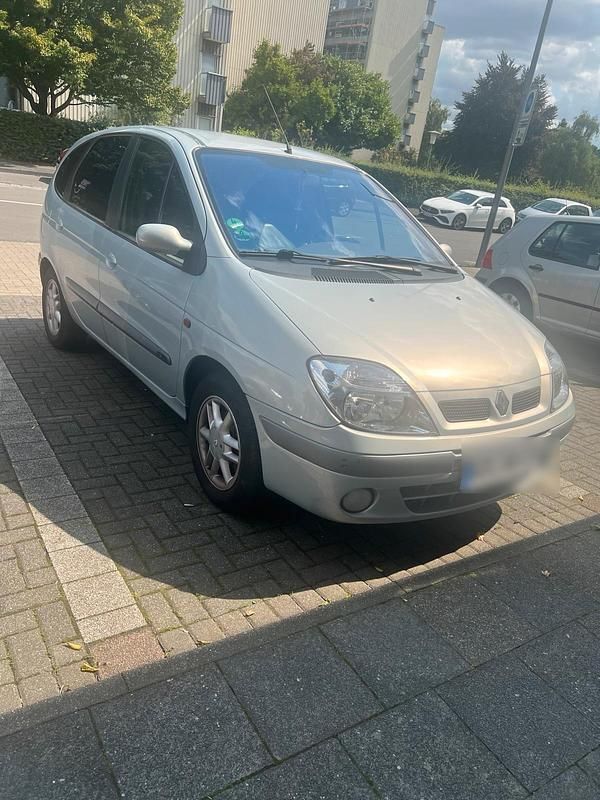 Silber Gebraucht 2002 Renault Scénic Van / Kleinbus | 950 € - Bild 1/4