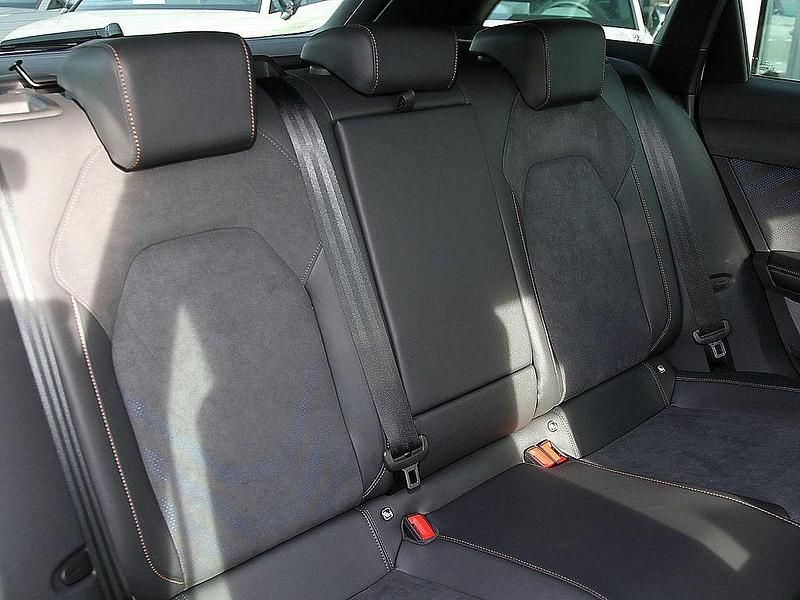 Neu Cupra Leon VZ 333 PS (244 kW) 2025 Grau Limousine