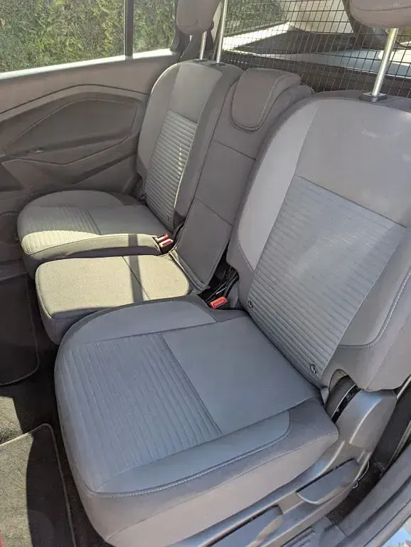 Używany Ford Grand C-Max Titanium 125 KM (91 kW) 2018 Szary Minivan