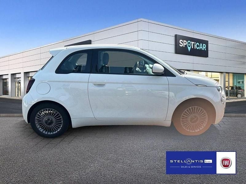 Gebraucht Fiat 500e Icon 86 kW (118 PS) 2022 Weiß Kleinwagen