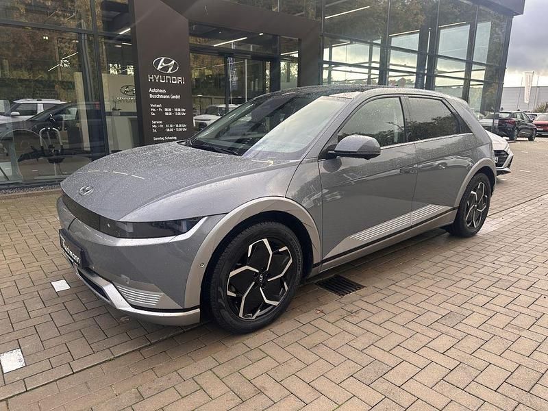 Cyber gray metallic Gebraucht 2024 Hyundai Ioniq 6 Limousine | 39.630 € (Fairer Preis) - Bild 1/4