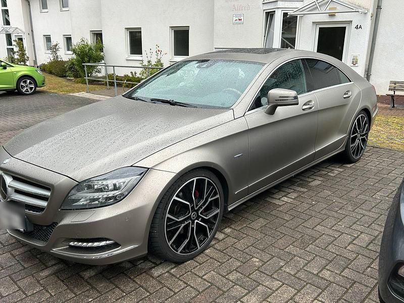 Gebraucht Mercedes CLS350 Edition 1 265 PS (194 kW) 2011 Gold Limousine