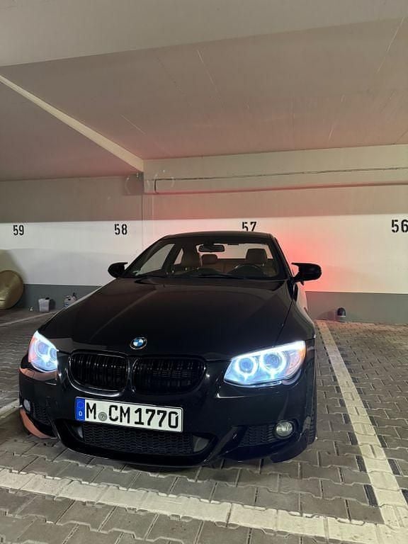 Schwarz Gebraucht 2011 BMW 320 M Sport Coupé | 6.900 € (Superpreis) - Bild 1/4