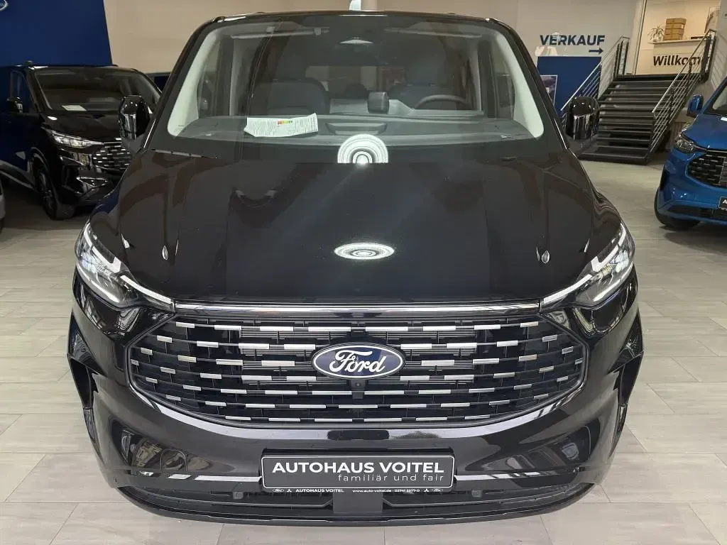 Neu Ford Tourneo Titanium X 170 PS (125 kW) 2026 Schwarz Van / Kleinbus