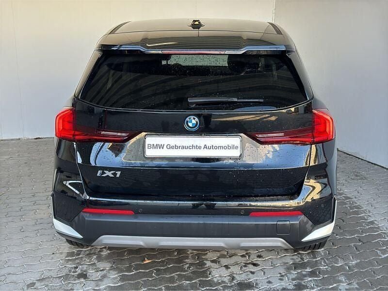 Gebraucht BMW iX1 Performance 225 kW (306 PS) 2023 Schwarz uni SUV